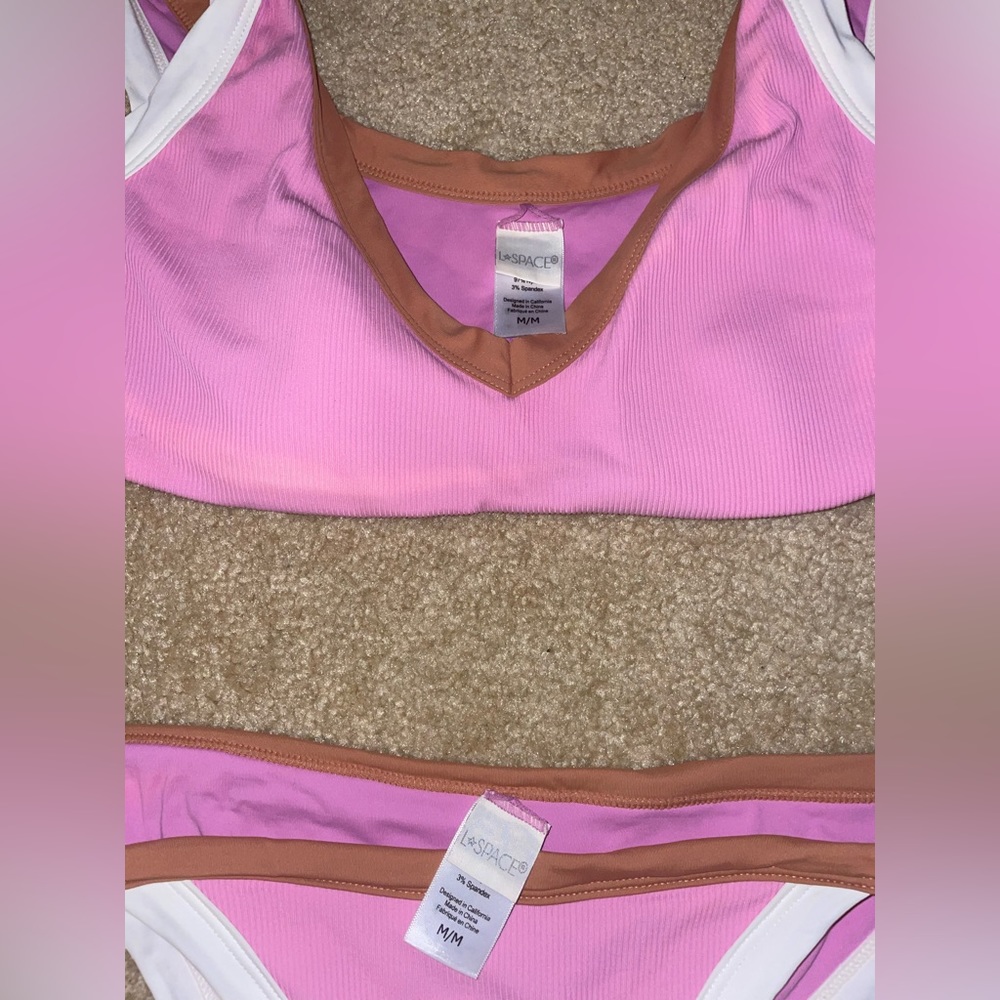 LSPACE bathing suite - Picture 2 of 3